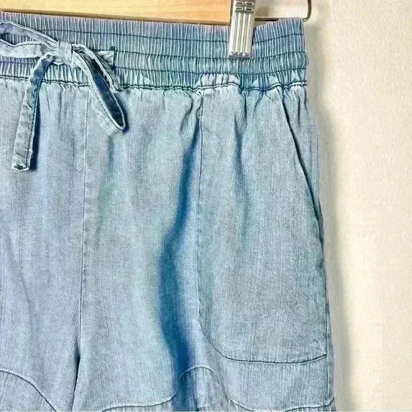 Staccato Elastic Drawstring Washed Denim Blue Short With Pockets Size Small - Picture 3 of 9